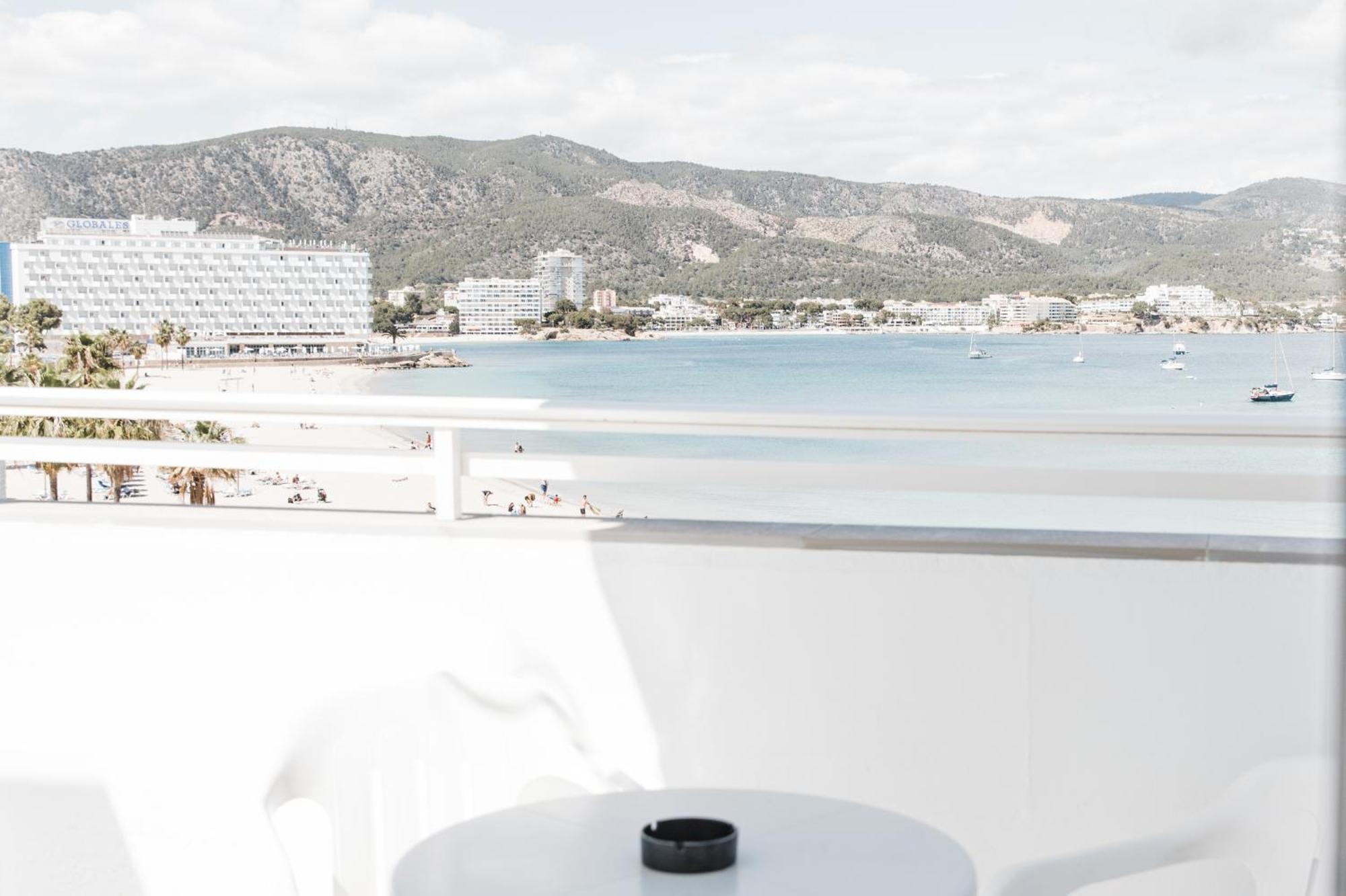 Apartamentos Balear Beach Palma Nova  Exterior photo